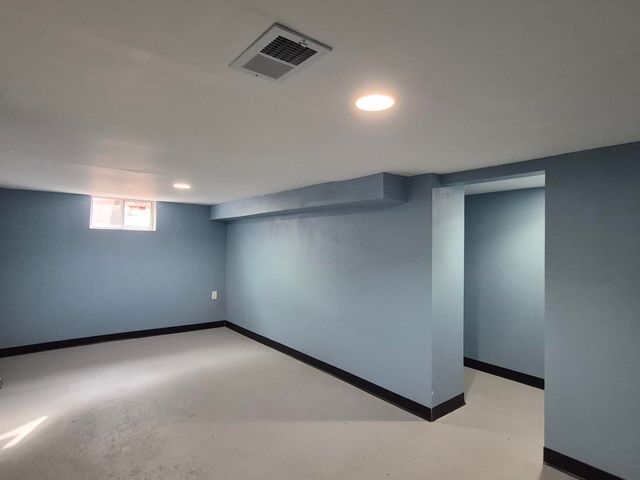 908 E 45th Avenue, Gary, IN 46409