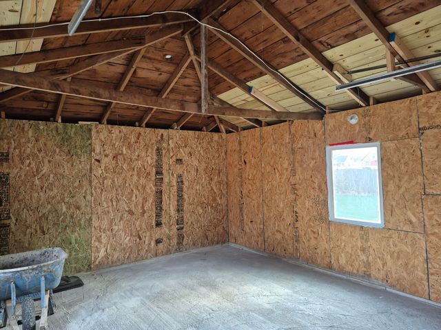 908 E 45th Avenue, Gary, IN 46409