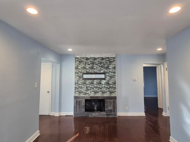 908 E 45th Avenue, Gary, IN 46409