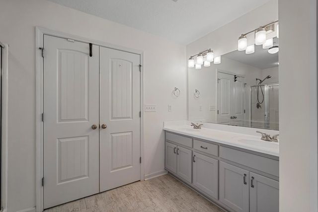 1 Kenny's Court, Fort Mitchell, AL 36856