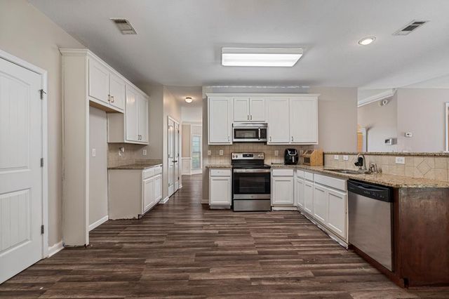 1 Kenny's Court, Fort Mitchell, AL 36856