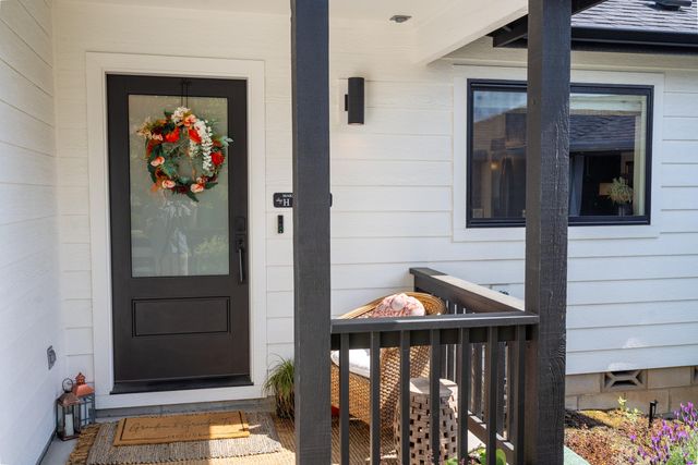 1168 NE Bonney Doon Lane, Grants Pass, OR 97526