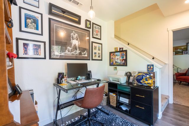 1168 NE Bonney Doon Lane, Grants Pass, OR 97526