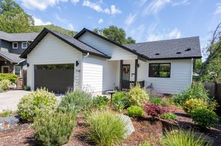 1168 NE Bonney Doon Lane, Grants Pass, OR 97526