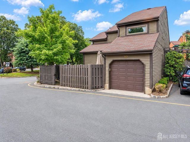 93 Riverbend Drive, North Brunswick, NJ 08902