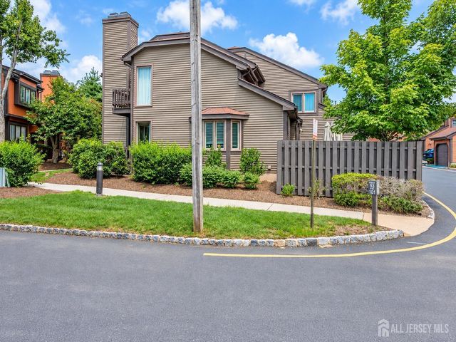 93 Riverbend Drive, North Brunswick, NJ 08902