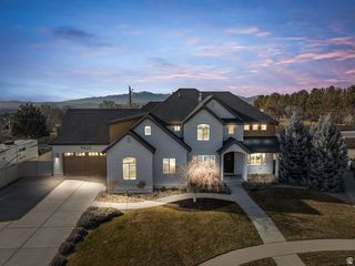 9435 N ASPEN HOLLOW CIR, Highland, UT 84003