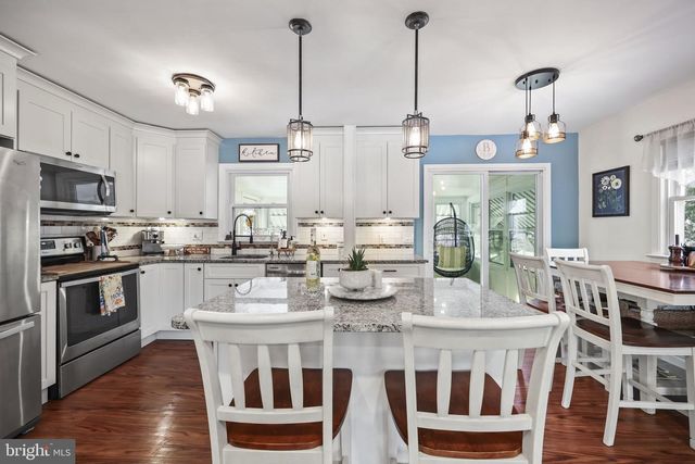 353 REDWOOD AVE, Hamilton, NJ 08610