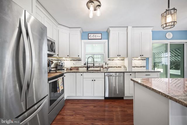 353 REDWOOD AVE, Hamilton, NJ 08610