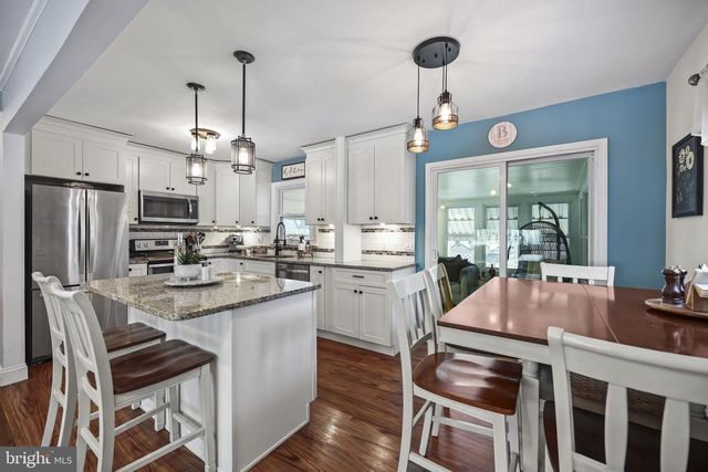 353 REDWOOD AVE, Hamilton, NJ 08610