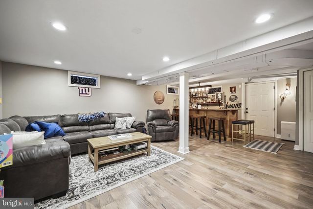 353 REDWOOD AVE, Hamilton, NJ 08610