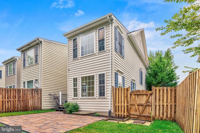 2606 OAK VALLEY DR, Woodbridge, VA 22191