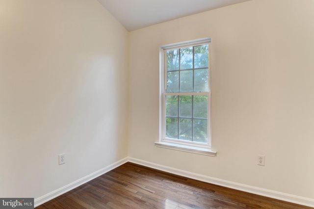 2606 OAK VALLEY DR, Woodbridge, VA 22191