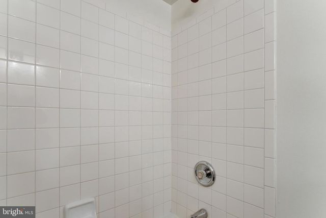 2606 OAK VALLEY DR, Woodbridge, VA 22191