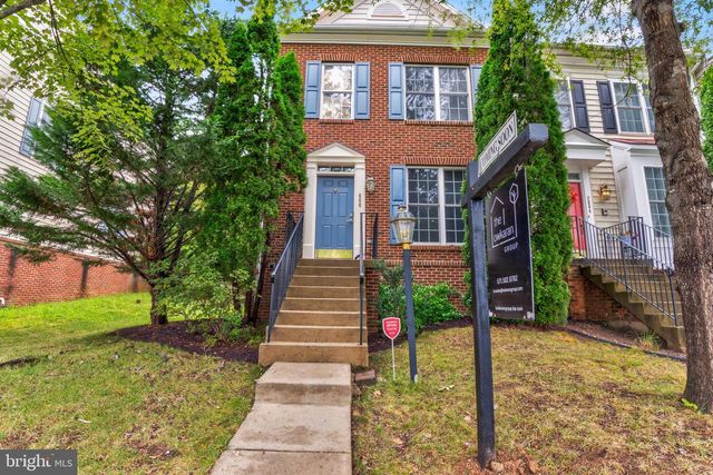 2606 OAK VALLEY DR, Woodbridge, VA 22191