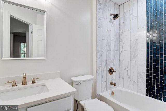 2606 OAK VALLEY DR, Woodbridge, VA 22191
