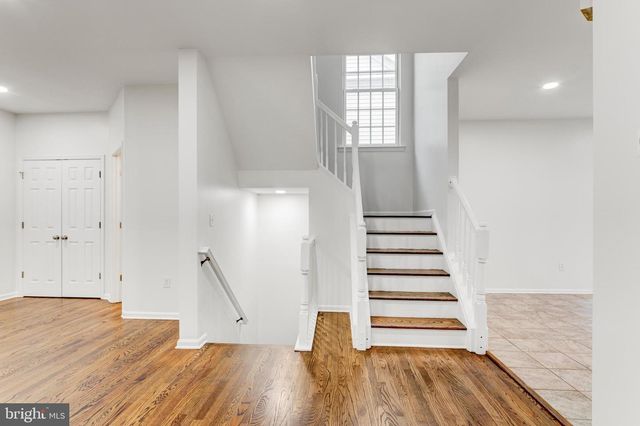 2606 OAK VALLEY DR, Woodbridge, VA 22191