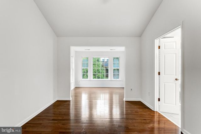 2606 OAK VALLEY DR, Woodbridge, VA 22191