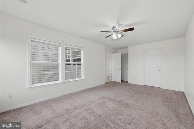 20 SNEAD DR, Martinsburg, WV 25405