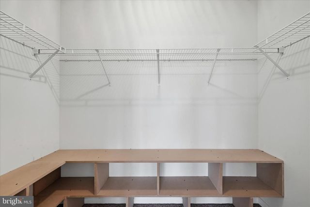 20 SNEAD DR, Martinsburg, WV 25405