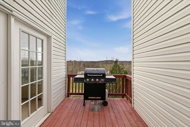 20 SNEAD DR, Martinsburg, WV 25405