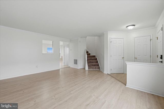 20 SNEAD DR, Martinsburg, WV 25405