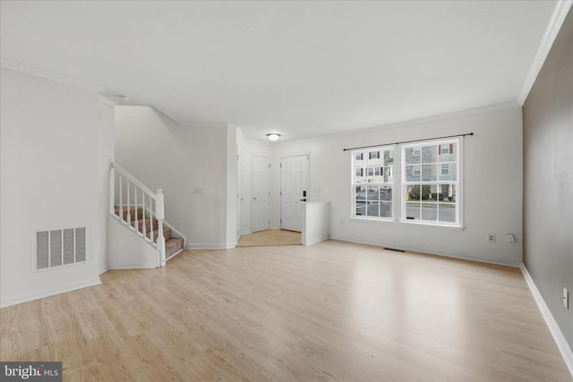 20 SNEAD DR, Martinsburg, WV 25405