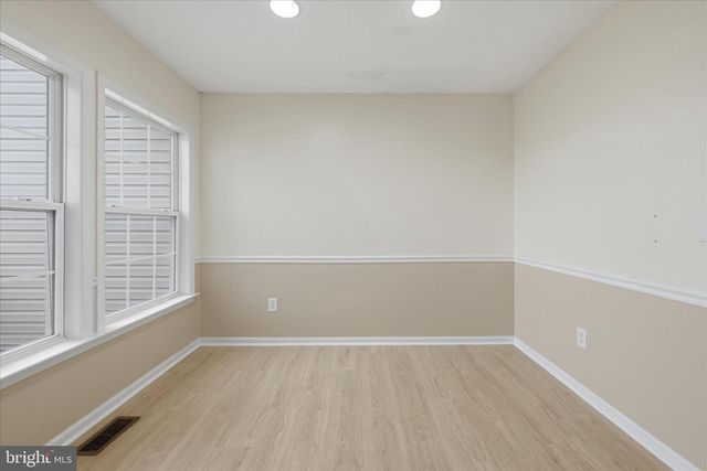 20 SNEAD DR, Martinsburg, WV 25405