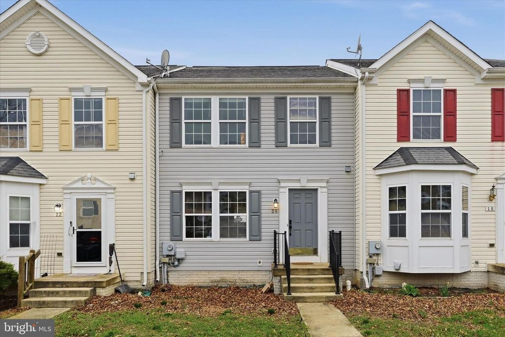 20 SNEAD DR, Martinsburg, WV 25405