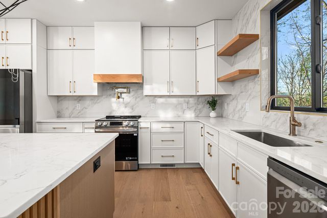 28 Lauren Lane 19, Candler, NC 28715