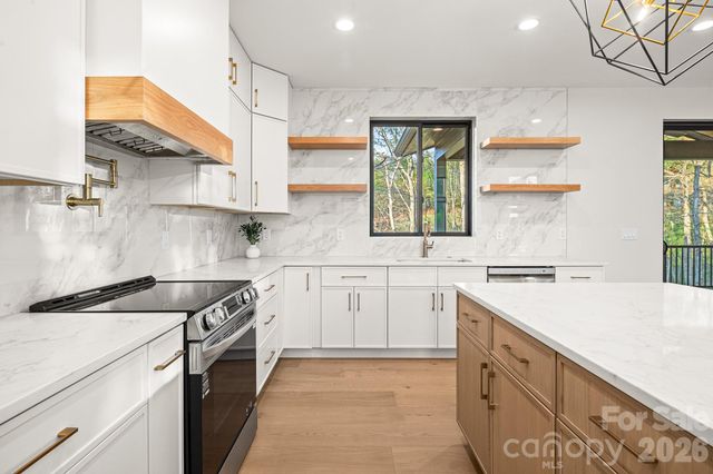 28 Lauren Lane 19, Candler, NC 28715