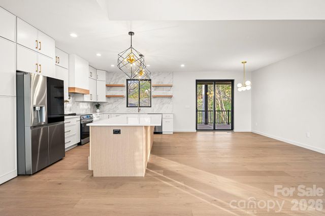 28 Lauren Lane 19, Candler, NC 28715