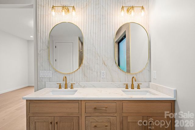 28 Lauren Lane 19, Candler, NC 28715