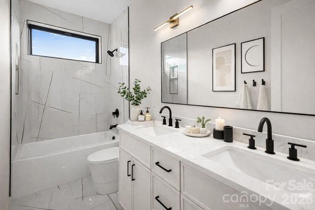 28 Lauren Lane 19, Candler, NC 28715