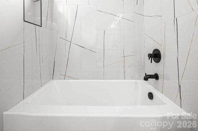 28 Lauren Lane 19, Candler, NC 28715