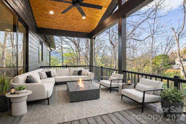 28 Lauren Lane 19, Candler, NC 28715