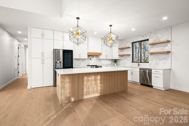 28 Lauren Lane 19, Candler, NC 28715