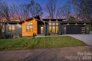 28 Lauren Lane 19, Candler, NC 28715