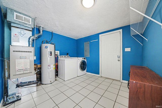 834 W Bryan Street, South Bend, IN 46616