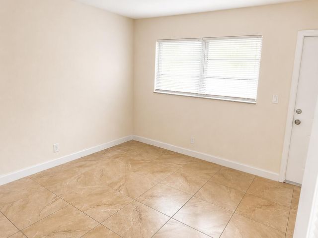 824 NE 16th Street 828, Fort Lauderdale, FL 33304