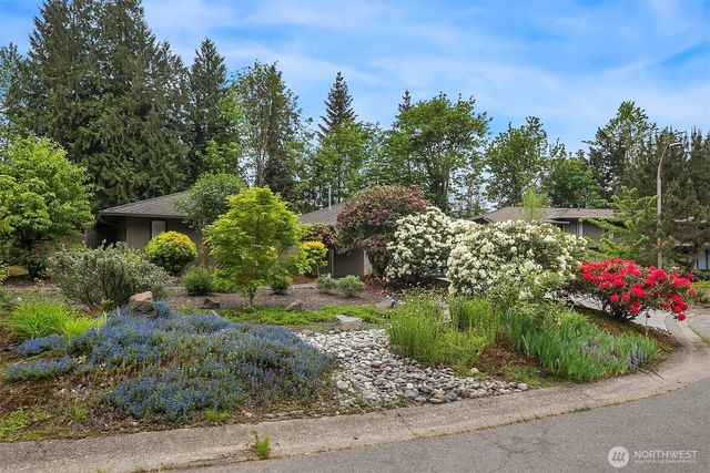 910 145th Place NE, Bellevue, WA 98007