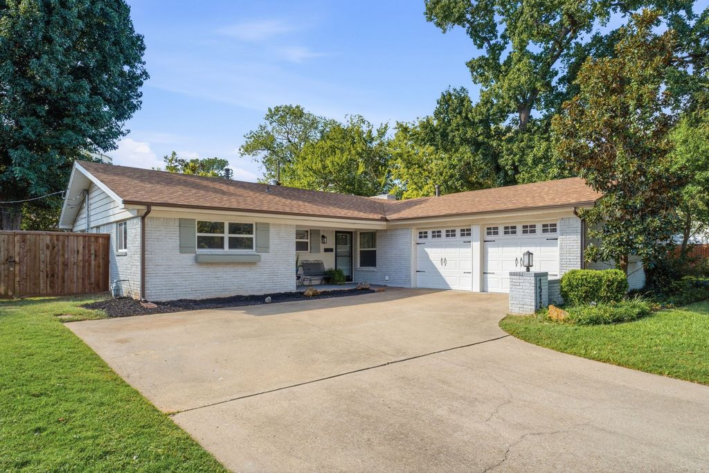 1512 Wilshire Boulevard, Arlington, TX 76012 — photo 3