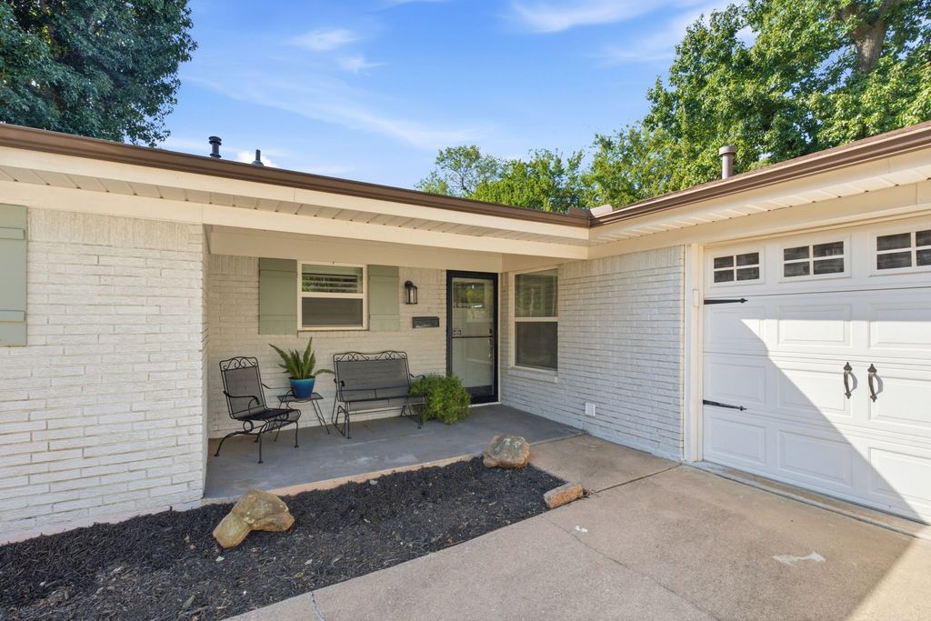 1512 Wilshire Boulevard, Arlington, TX 76012 — photo 4