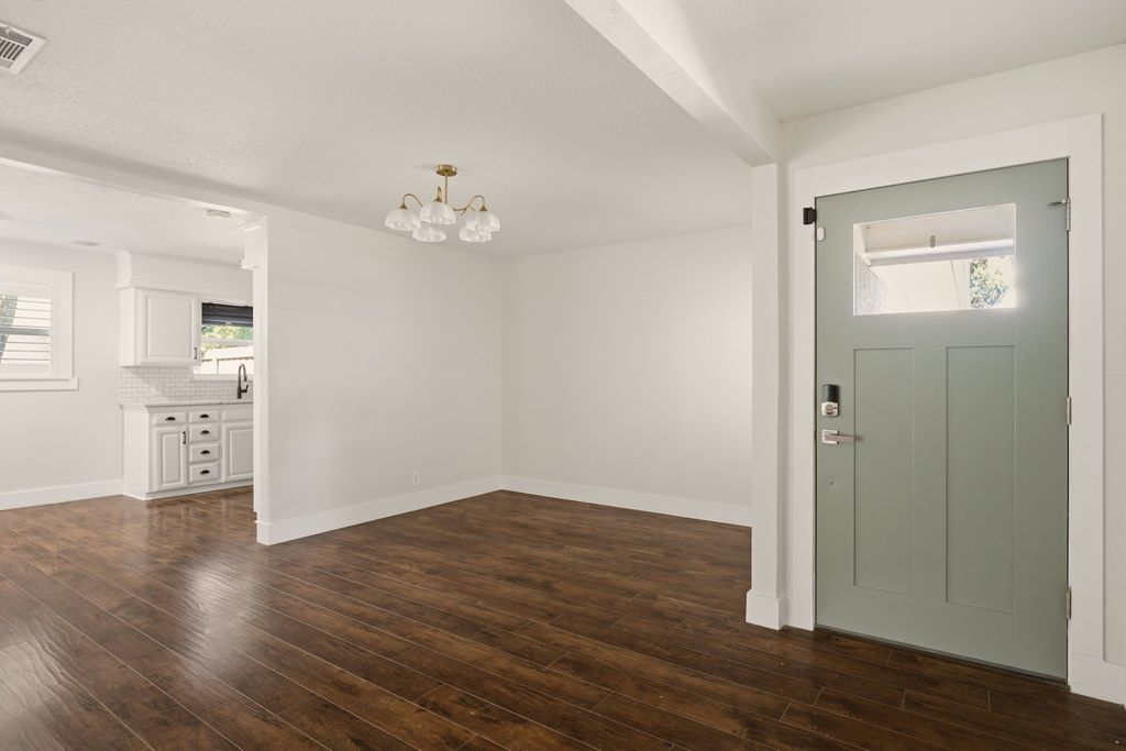 1512 Wilshire Boulevard, Arlington, TX 76012 — photo 5