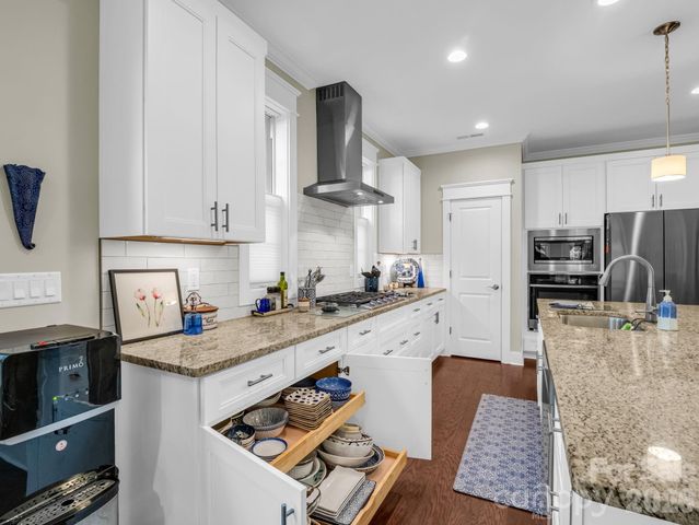 564 Sweet Birch Park Lane, Black Mountain, NC 28711