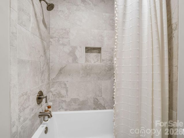 564 Sweet Birch Park Lane, Black Mountain, NC 28711