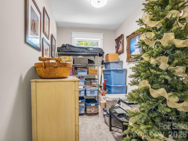 564 Sweet Birch Park Lane, Black Mountain, NC 28711