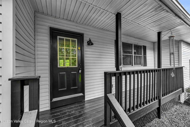 1 Christopher Way, Marlboro, NY 12542