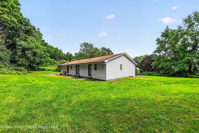 1 Christopher Way, Marlboro, NY 12542