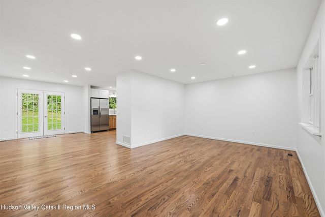 1 Christopher Way, Marlboro, NY 12542